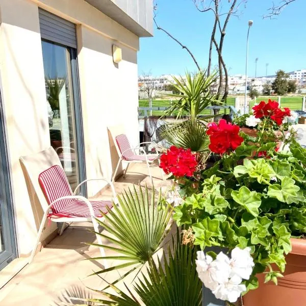 Zenit marina village Olhao T2 appartement, hotelli kohteessa Olhão