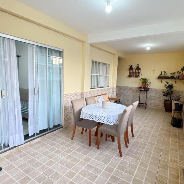 Casa prox Bicanca Manguinhos