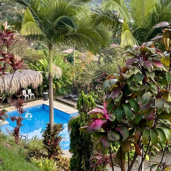 Finca Hotel Tierra Verde, hotel en Girardota