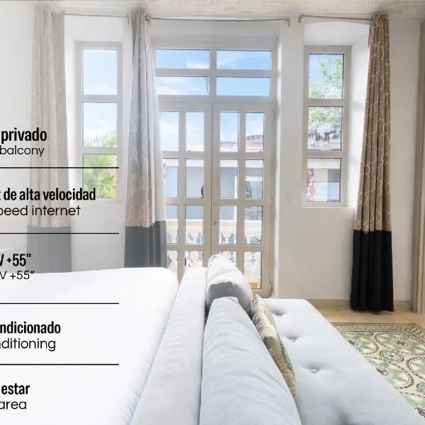 AmazINN Places Rooftop and Jacuzzi IV، فندق في مدينة باناما