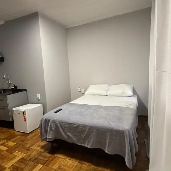 Flat em excelente localização de Chapecó, готель у місті Шапеко
