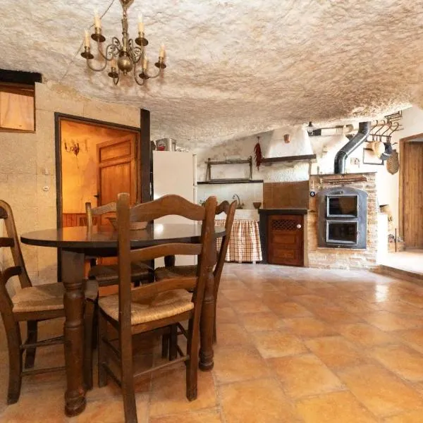 Cueva a 10 min de Albacete, hotel en Chinchilla de Montearagón