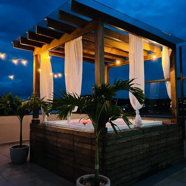 Espaço de festas e Hospedagem Cintia Lima, viešbutis mieste Betimas