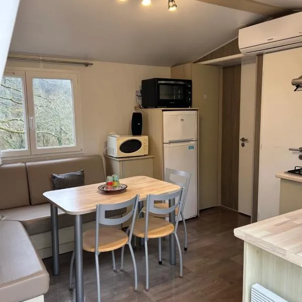 Mobil-home 1, Hotel in Quimper