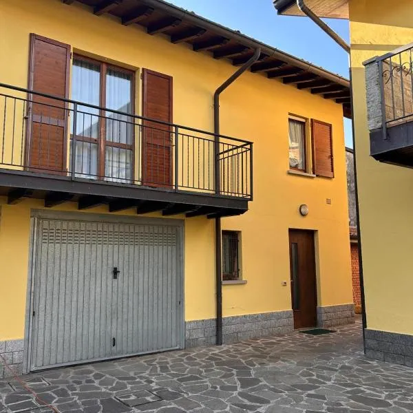 Casa vacanze Orchidea, hotel u gradu Treviolo