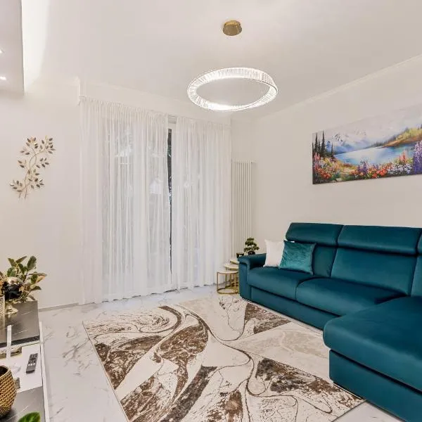 luxury apartament, Hotel in Viareggio