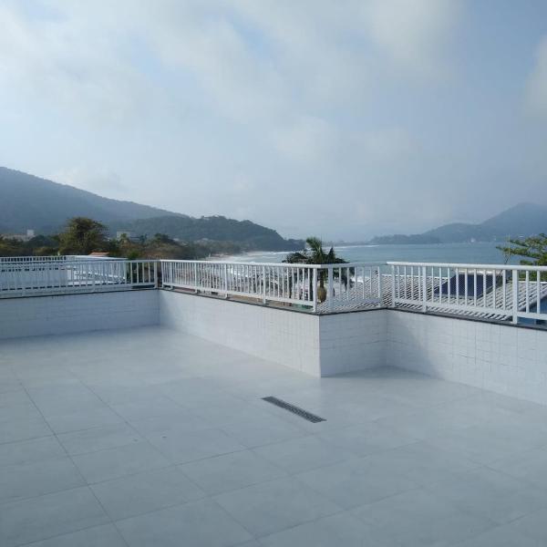 Apartamento pé na areia Praia das Toninhas