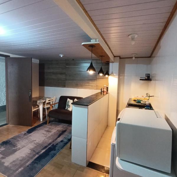 Hospedagem Doce Lar - Casa Azaleia - Foto 4