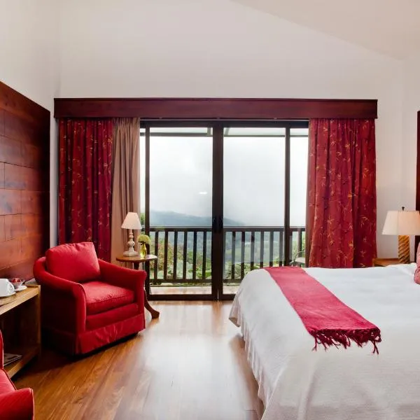 Poas Volcano Lodge、Vara Blancaのホテル