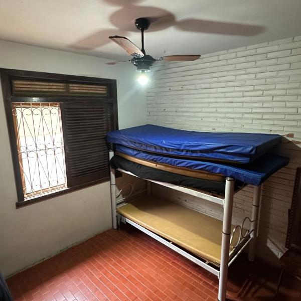 Casa ampla e bem localizada - 1 rua da praia - Foto 2