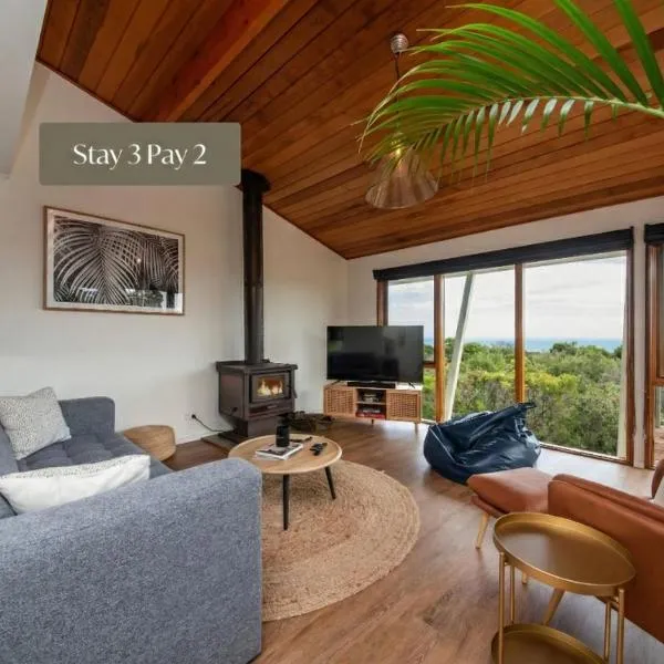 TJ's Tree House with Ocean Views, hotell i Cape Schanck