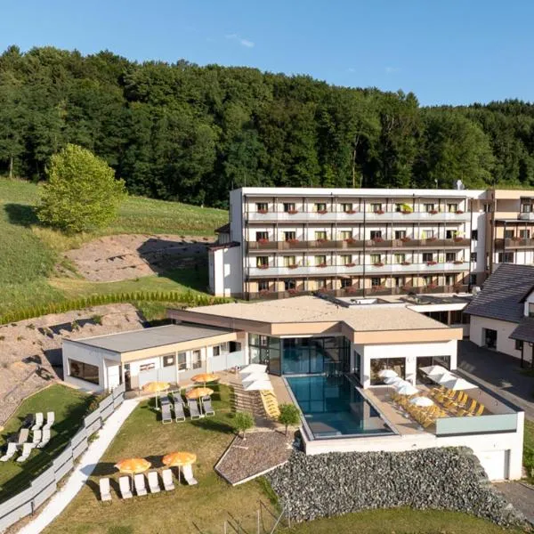 Genuss- und Wellnesshotel Puchas Kukmirn: Kukmirn şehrinde bir otel