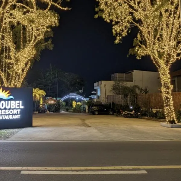 Casa Loubel Beach Resort, hotel in Buruanga