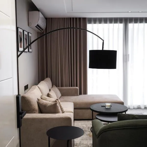 شقه 3 غرف نوم وصالة فخمة بدخول ذاتي, hotel a Al-Khubar