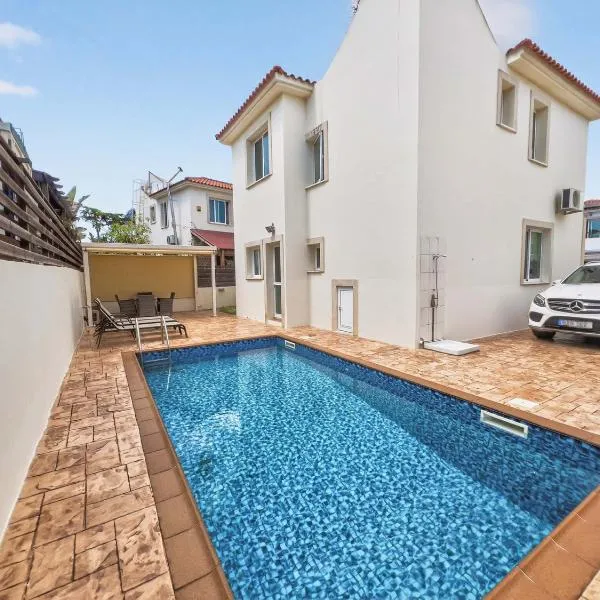 Villa Ioli - 3BR Retreat near Kalamies Beach, hotel in Protaras