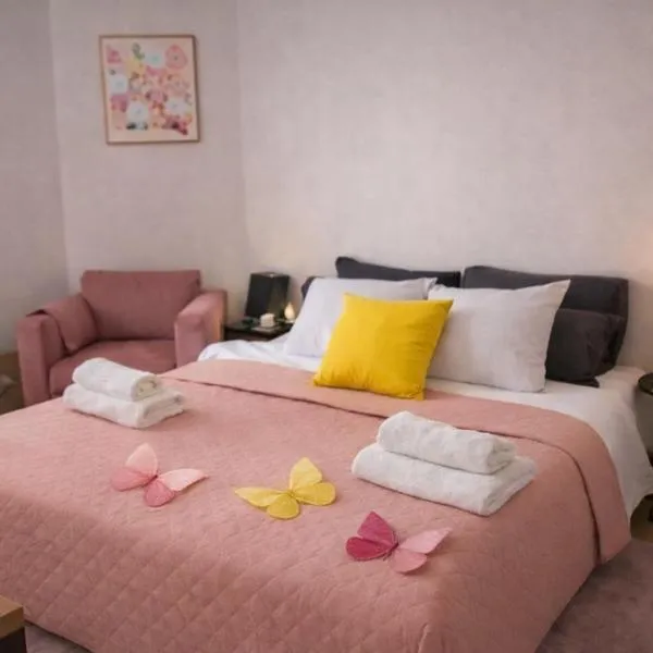 Chambre cosy Butterfly chez l'habitant avec jardin, hôtel à Argenteuil