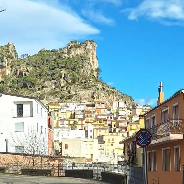 Maistu Pilia climber's rooms Ulassai, hotel a Ulassai