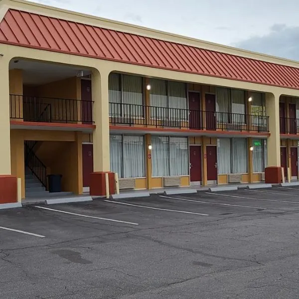 Red Roof Inn Tifton, хотел в Тифтон