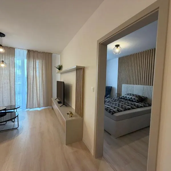Luxury Terrace Apartment for 4 Zvolen, Hotel in Zvolen