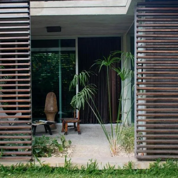 Boutique Hotel Particulier, хотел в Абиджан