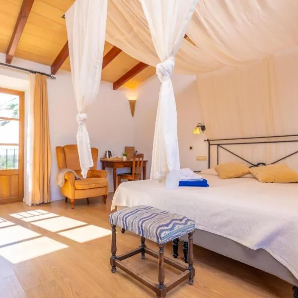 Agroturismo Mondrago -Antic Na Martina-, hotel v destinácii Portopetro