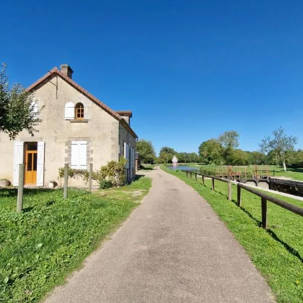 Ecluse d'Aiguilly, hotelli kohteessa Alluy