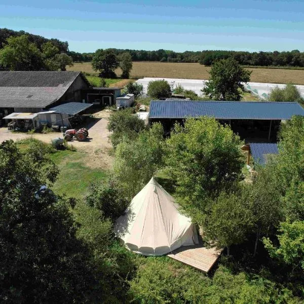 Viesnīca Le camping à la ferme des Rangs d'Oignons pilsētā Le Cellier