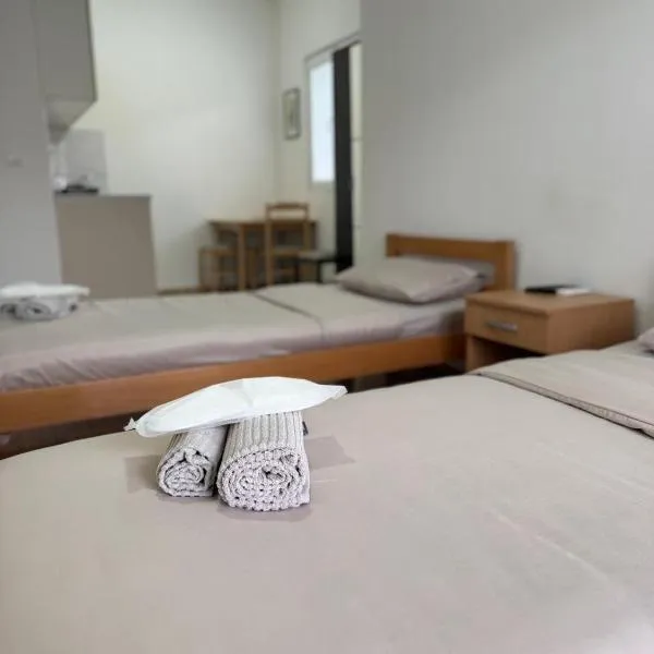 ADAIST Apartments Budva Free Parking & Balcony、ブドヴァのホテル