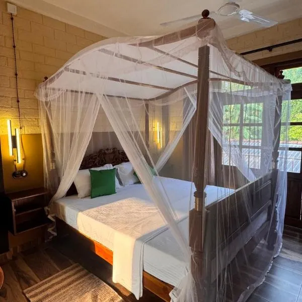 WILD PARADISE Apt, hotel in Unawatuna