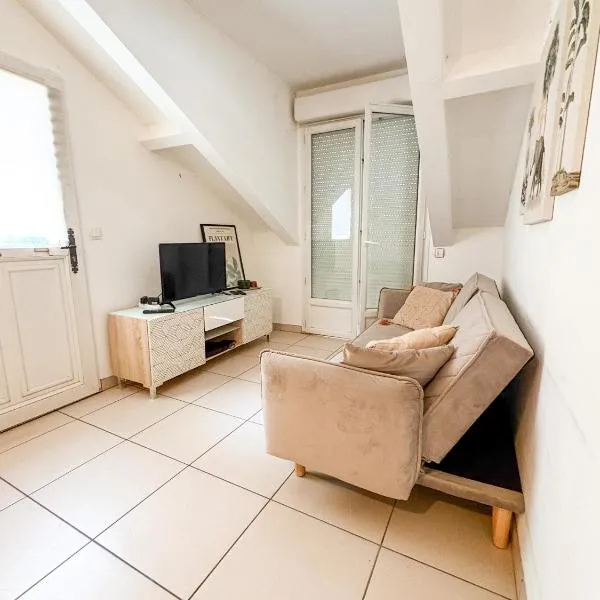 À Quelques pas de la gare - Duplex, hotel in Sartrouville