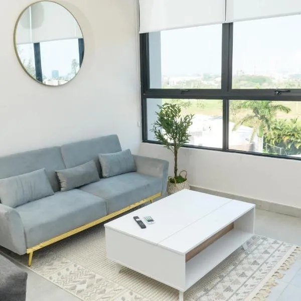 3-bedroom apartment Korsa, Villa Rica Golf Club, hotelli kohteessa Conchal