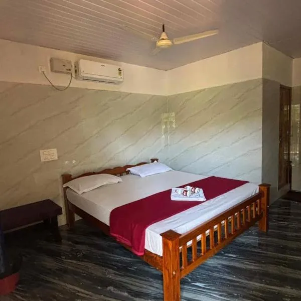 Shree eshwari Murdeshwar, готель у місті Māvalli