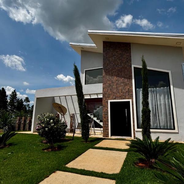 Linda casa de campo com Piscina e Hidromassagem