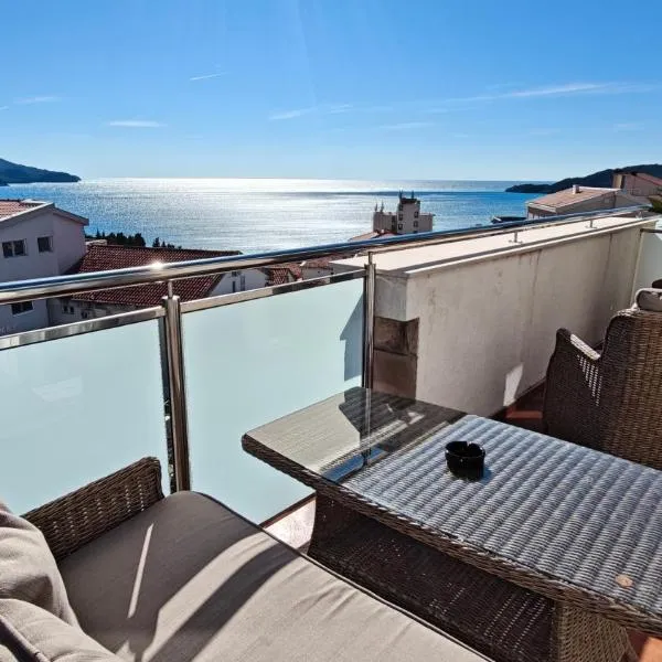 Mila & Aleksandr Apartments – hotel w Budvie