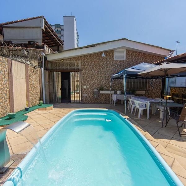 Casa com Piscina a 600m da Praia da Guilhermina