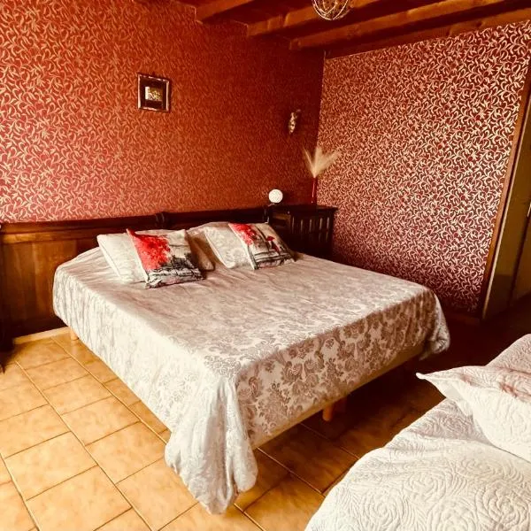 Gîte LES GOUTTES, hotell sihtkohas Courzieu