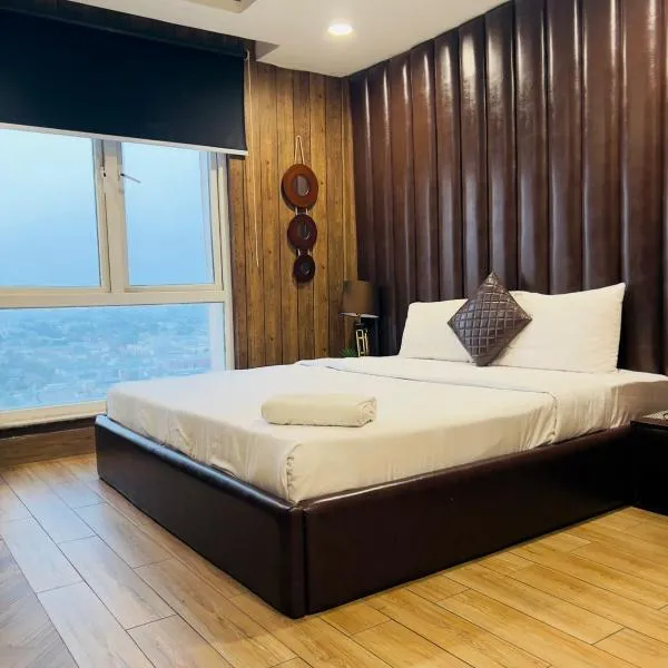 Luxurious Studio Apartment - Gold Crest Mall - DHA Lahore, hotel a Lahore
