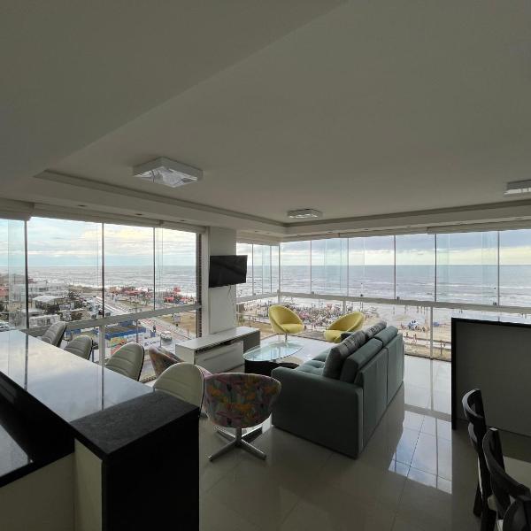 Apartamento Beira Mar centro de Capão da Canoa
