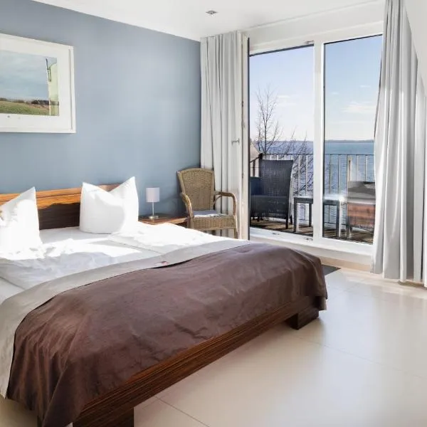 Strandhotel Dranske, hotel em Dranske