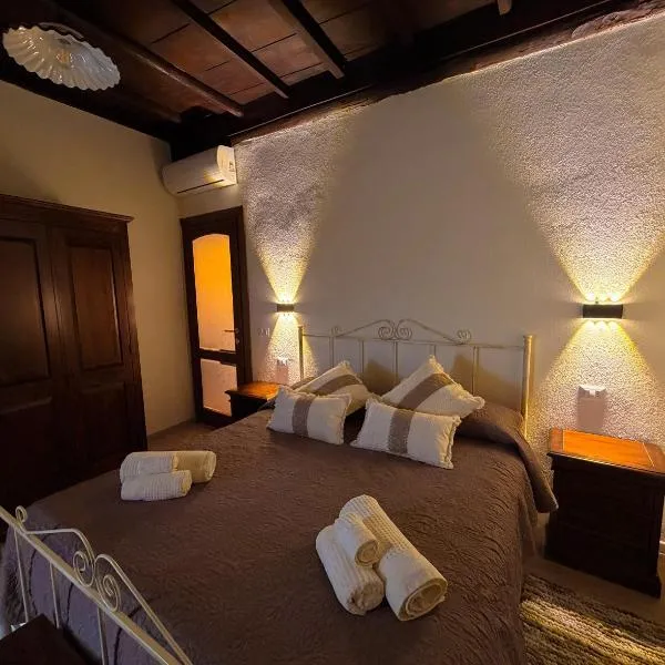 IL VICOLETTO Apartment - Charming independent holiday home in the historic center of Fiuggi, elegant and cozy, near the Thermal Baths and Wellness Retreats - FIUGGI, hotel din Fiuggi