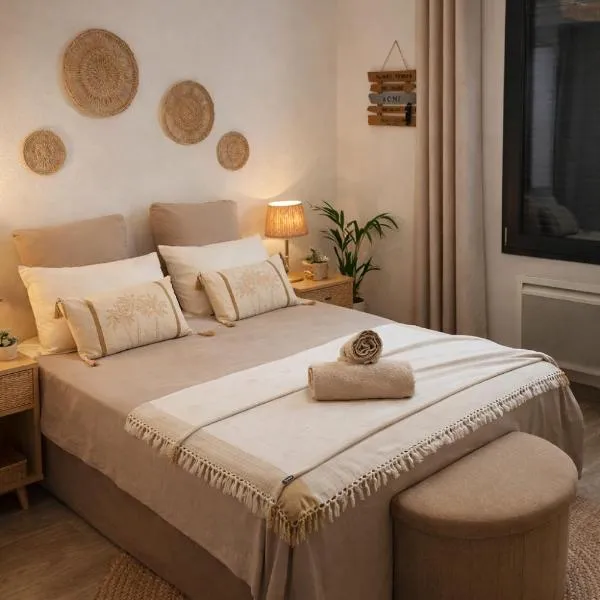 Location Saisonnière Villa, Hotel in Uzès