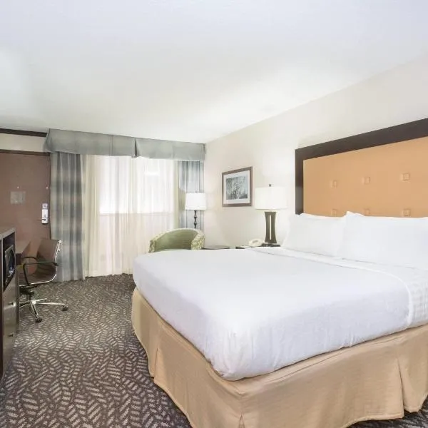 Wyndham Grand Executive Center Little Rock Airport, hotel i Little Rock