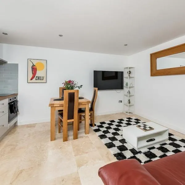 Oxford, St Clements, 2-Bed, Minutes to Centre with Private Garden Courtyard – hotel w Oksfordzie