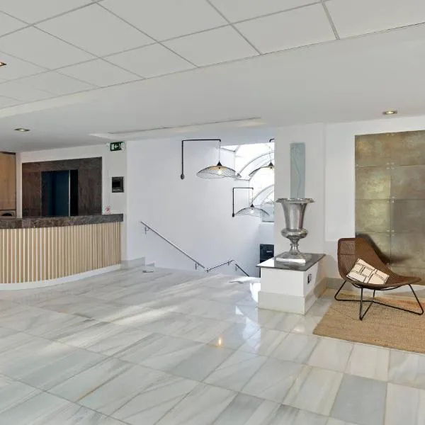 Sol Lunamar Palmanova Apartamentos - Adults Only, hotelli Palmanovassa