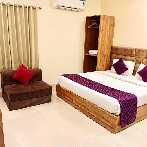 Hotel Brooklyn Suites - 100 mt from Golden Temple, hotel i Amritsar