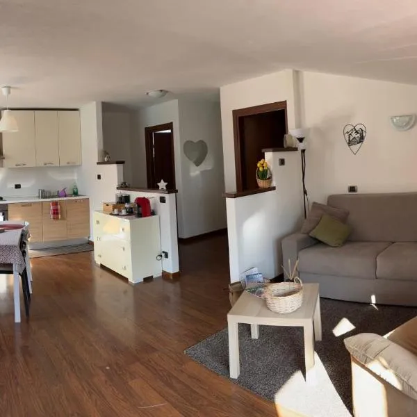 Miralago Casa Vacanze, hotelli kohteessa Villa di Chiavenna