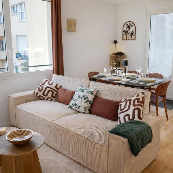 Appartement hyper Centre Rénové Terrasse & Parking, готель у Турі
