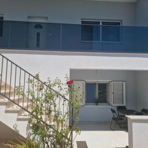 MATEA Stay Imotski ,Near Blue & Green Lake، فندق في Topići