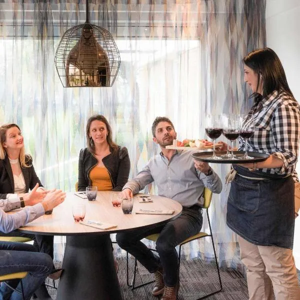 Hôtel Novotel Valenciennes, hotel u gradu Valansijan