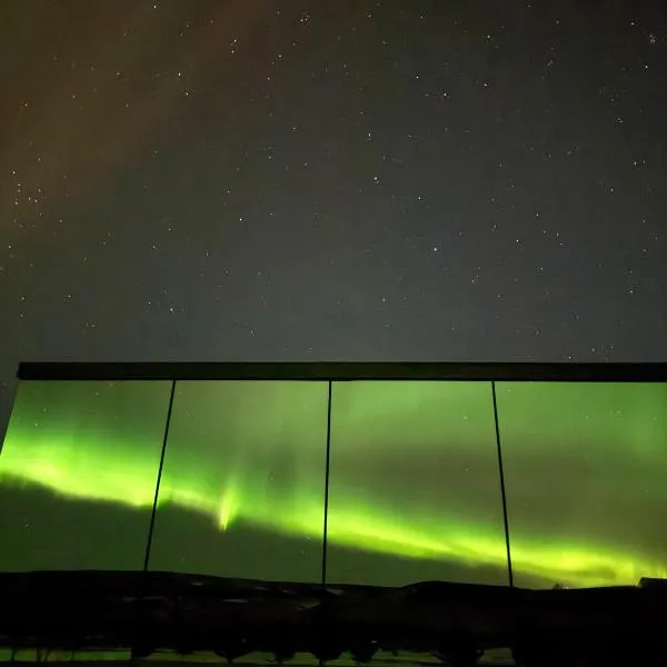 Nest Retreat Iceland, готель у місті Гелла